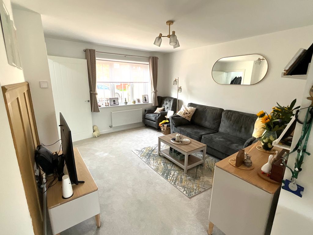 Property photo 3 of 19 B8737E80cd1Acd74084Ffcaae767Cff584330670.Jpeg