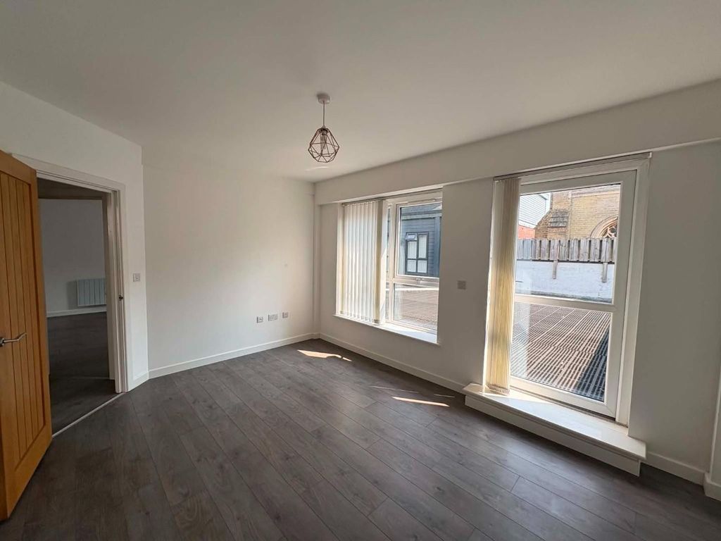 Property photo 3 of 5 54.Jpg
