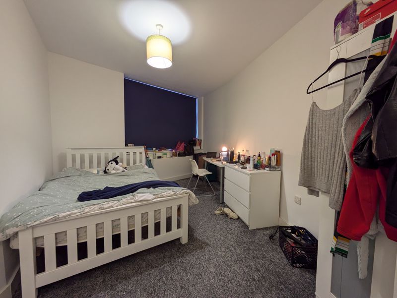 Property photo 2 of 8 Photo 17