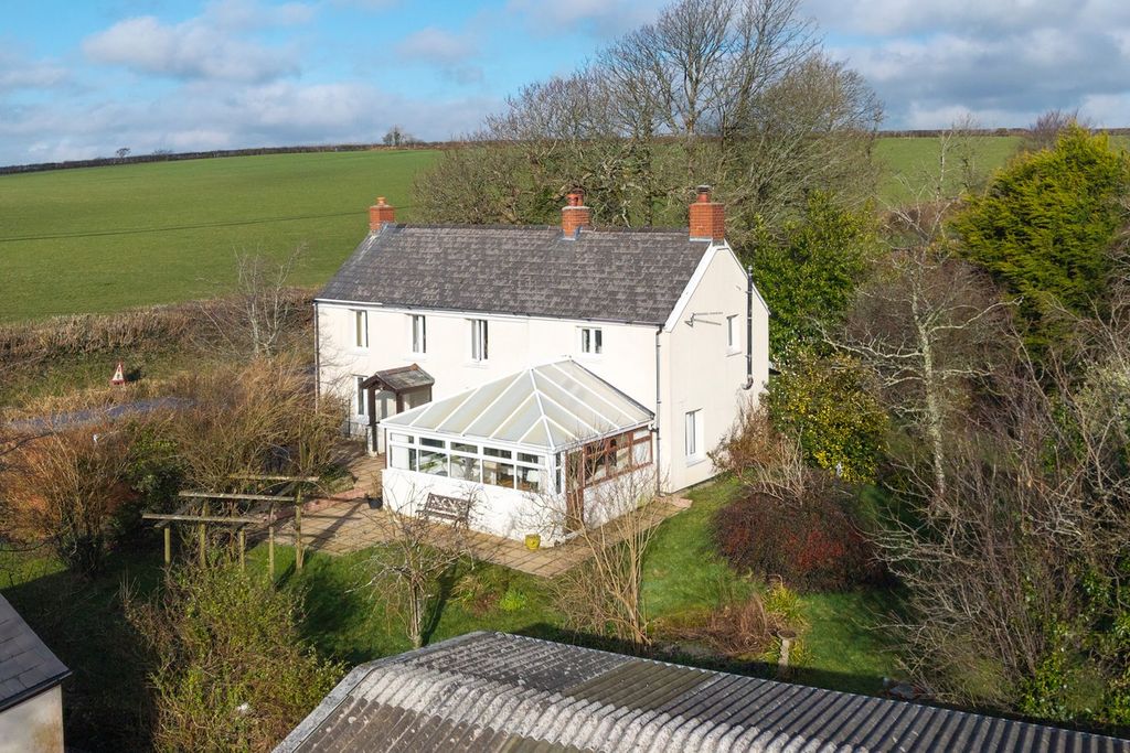 Property photo 2 of 38