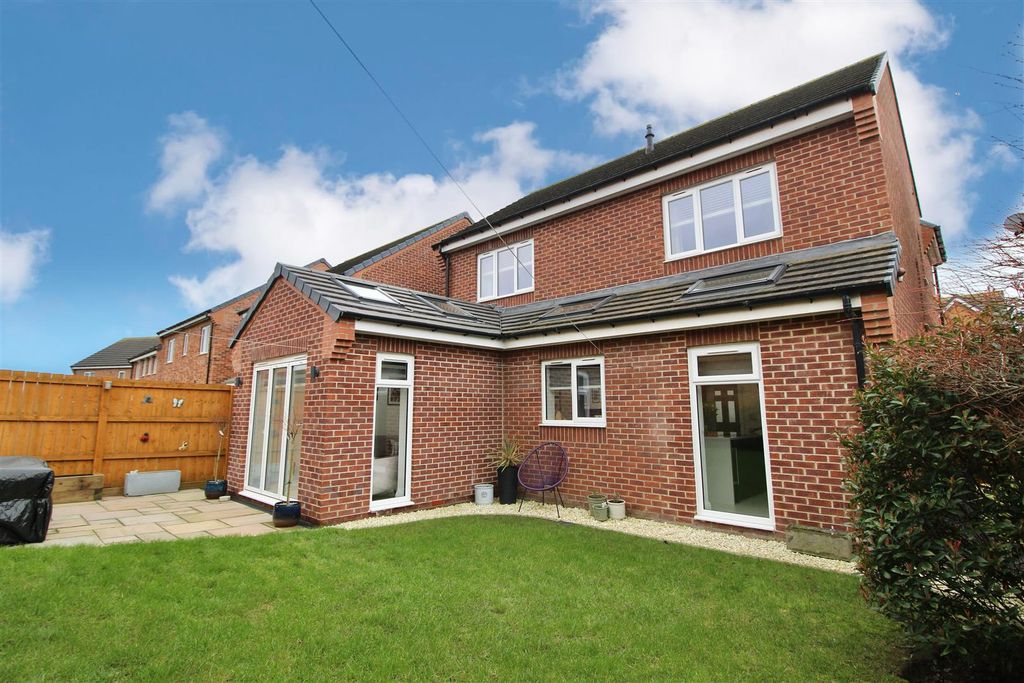 Property photo 3 of 35 External