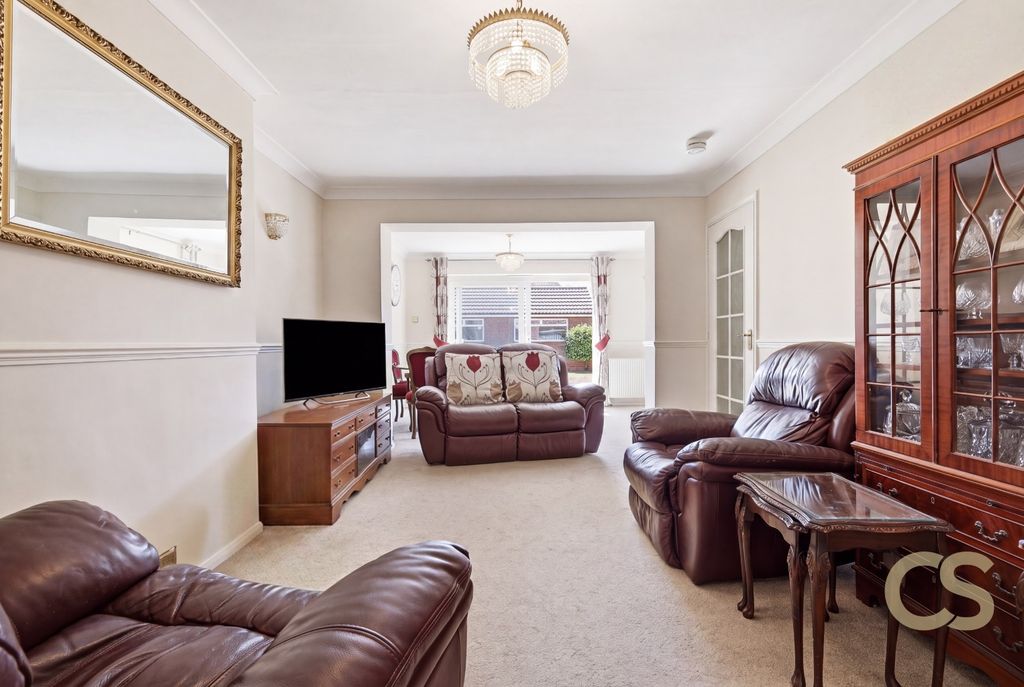 Property photo 2 of 25 5329254