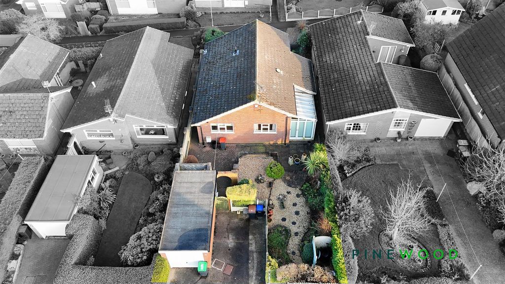 Property photo 2 of 18 Aerial