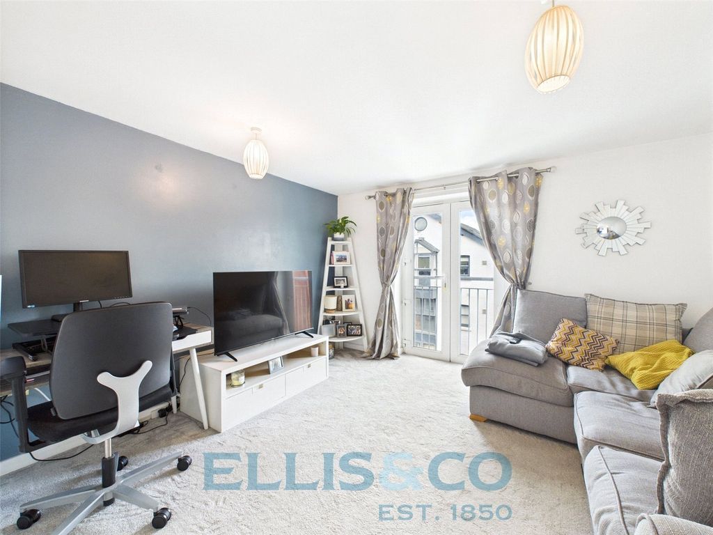 Property photo 1 of 9 Picture No. 01