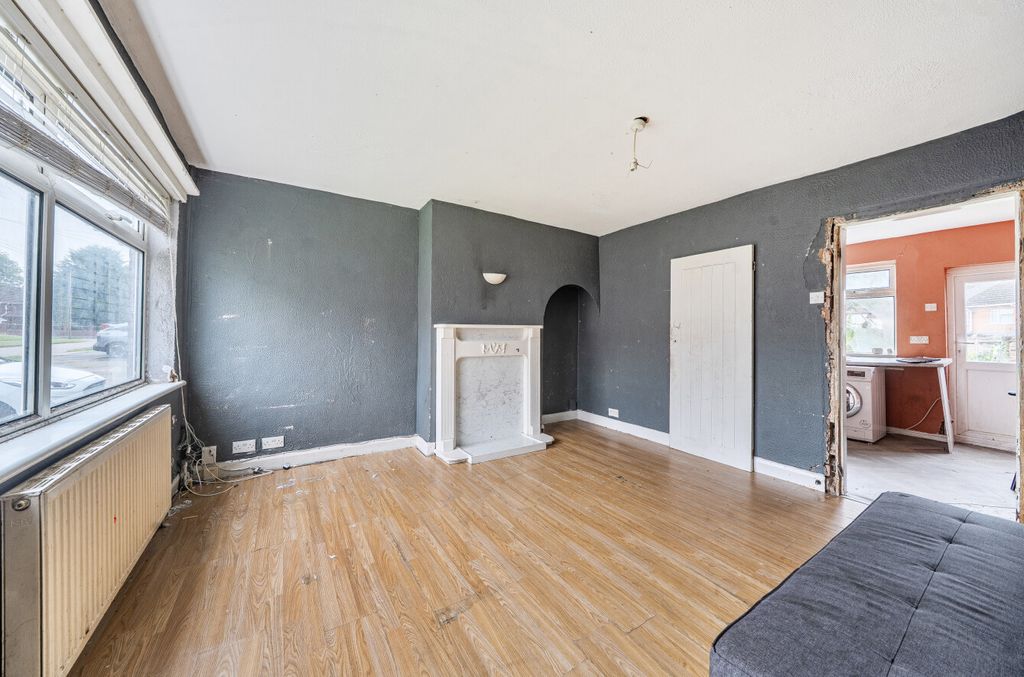 Property photo 3 of 21 3
