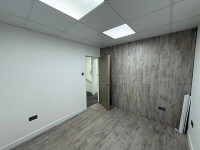 Property photo 3 of 5 Photo 16