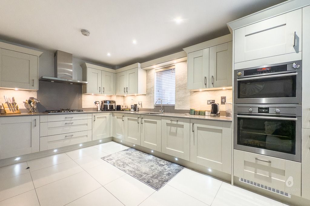 Property photo 3 of 28 3064277