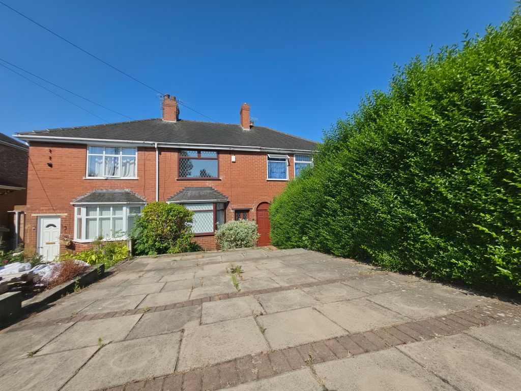 Property photo 1 of 28