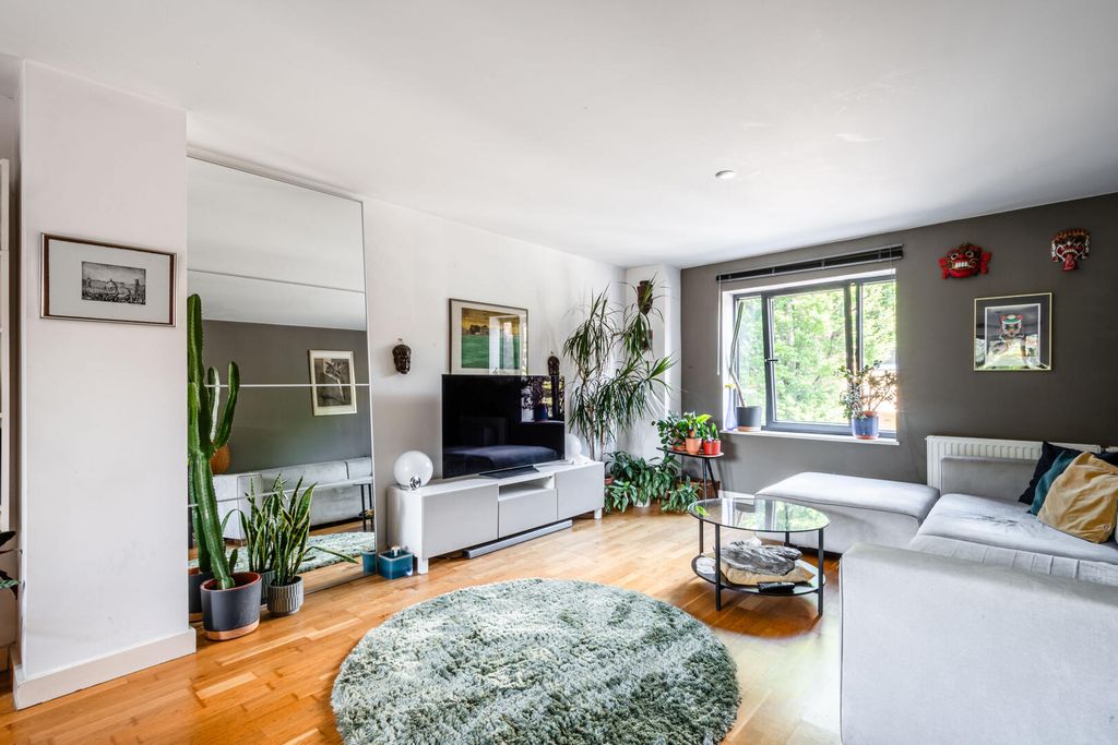 Property photo 2 of 16 2.Jpg