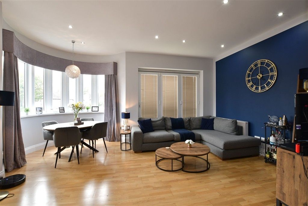 Property photo 3 of 14 Lounge/Kitchen/Dining Room