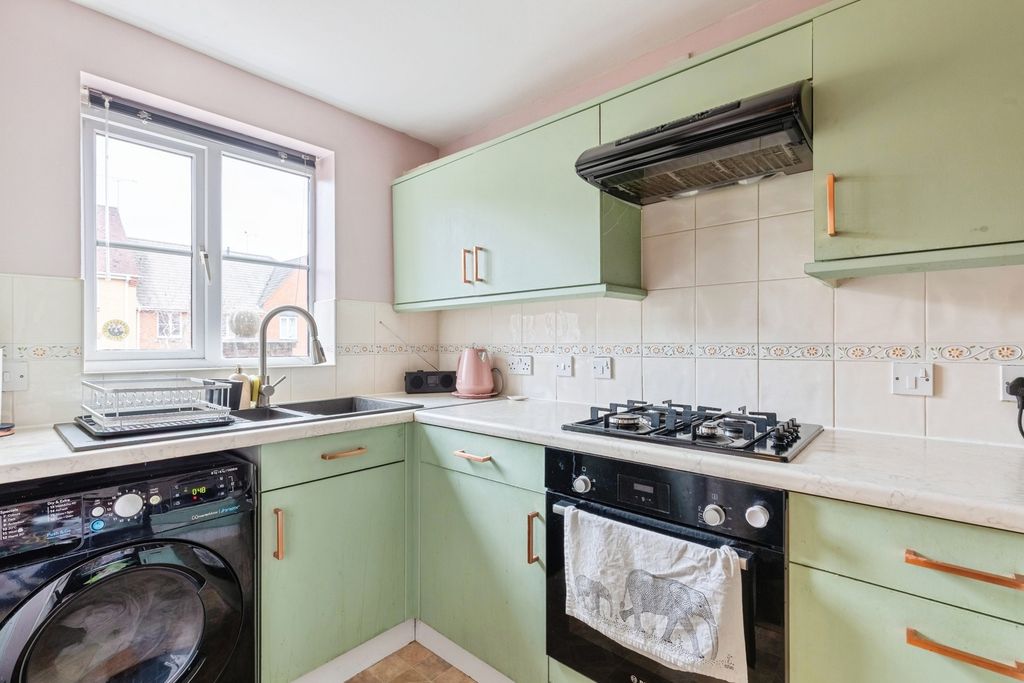 Property photo 2 of 13 Pbox-Img.Jpg