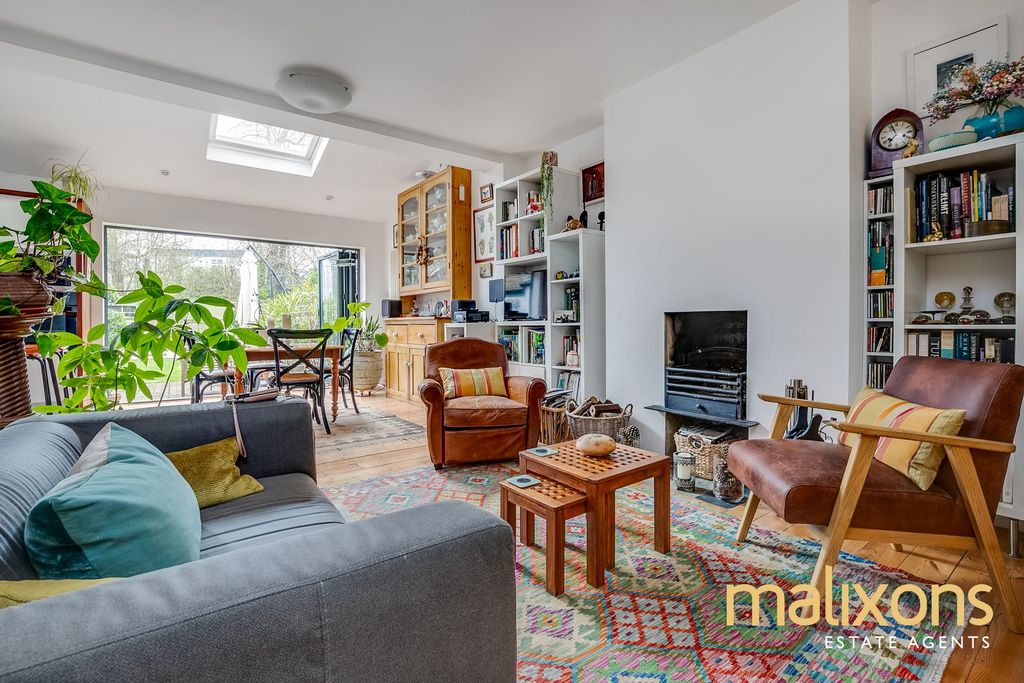 Property photo 2 of 20 Reception Room