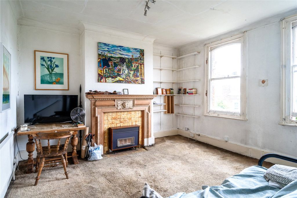Property photo 1 of 10 Picture No. 11