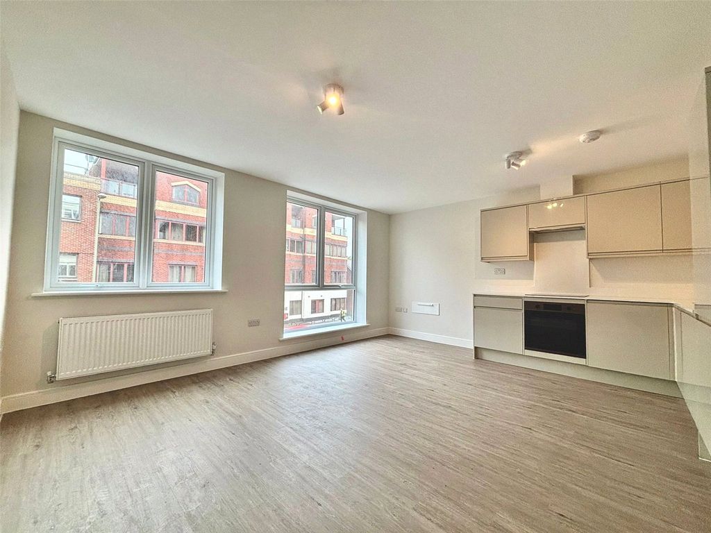 Property photo 1 of 8 Picture No. 11