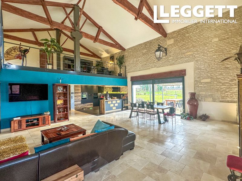 Property photo 3 of 10