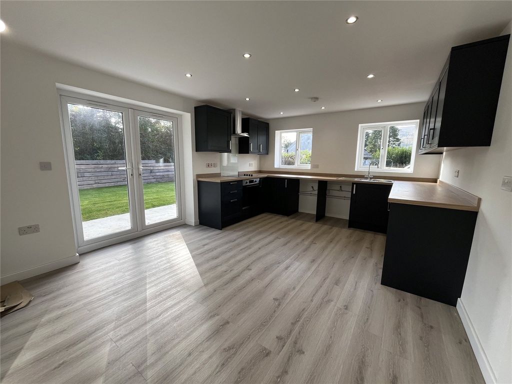 Property photo 3 of 28 Picture No. 62