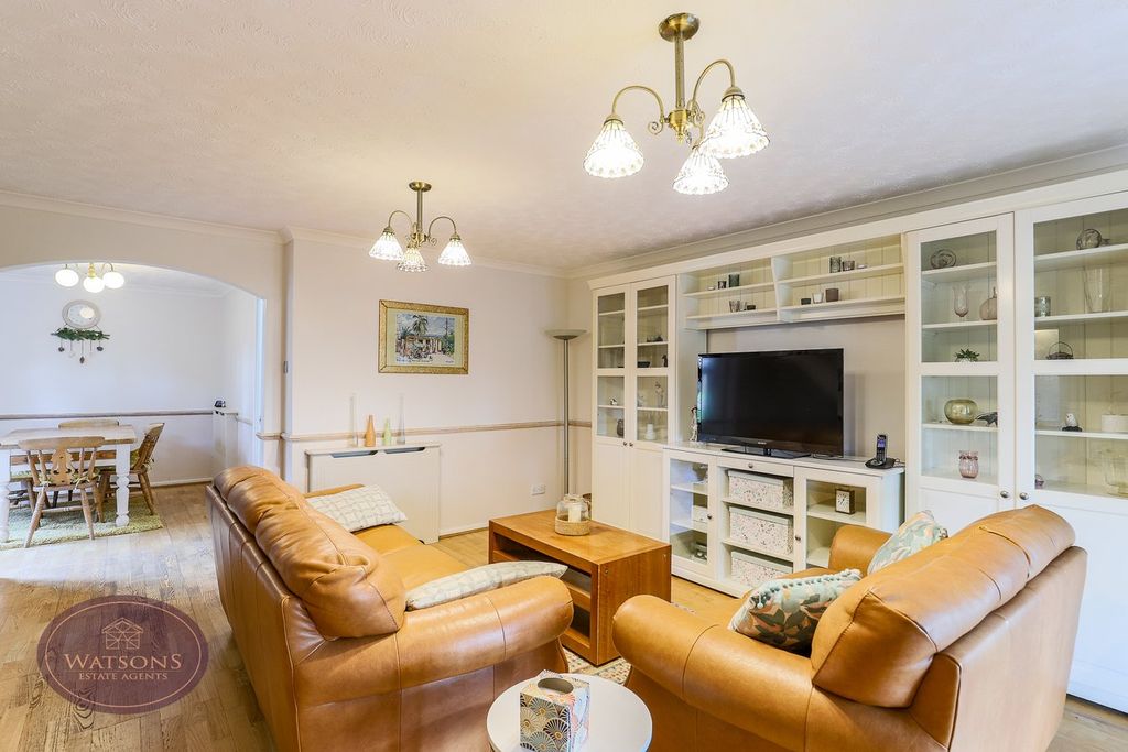 Property photo 3 of 35