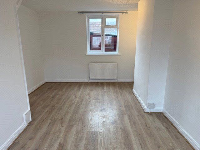 Property photo 2 of 14 Picture No. 02