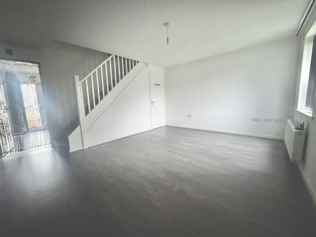 Property photo 2 of 8 Living Room