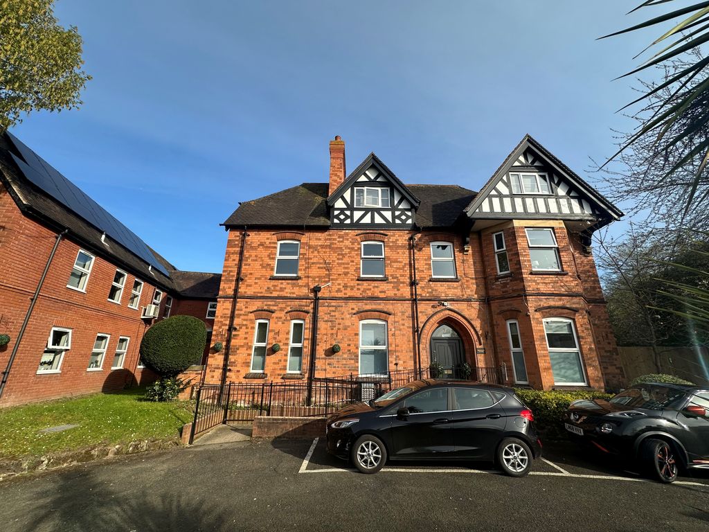 Property photo 1 of 5