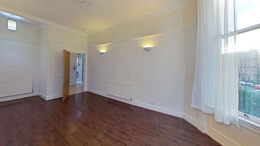 Property photo 3 of 9 Photo 3