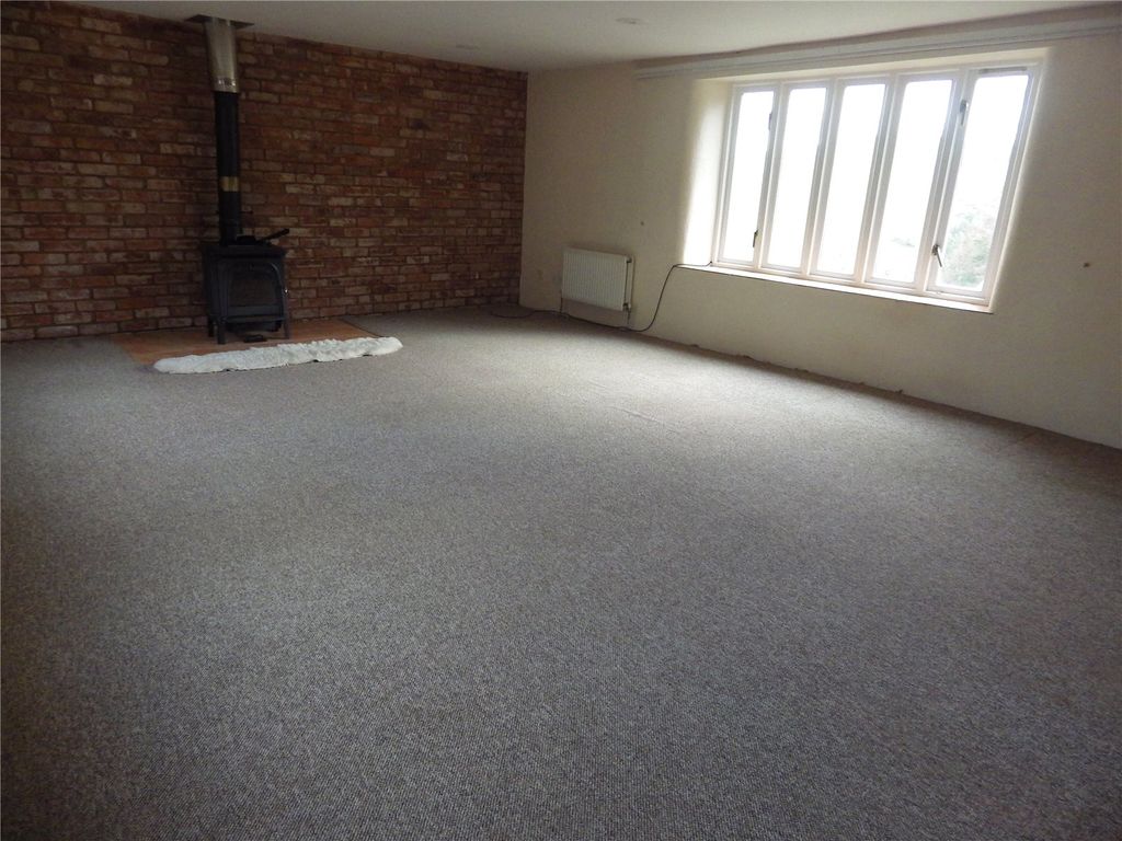 Property photo 2 of 16 Picture No. 02
