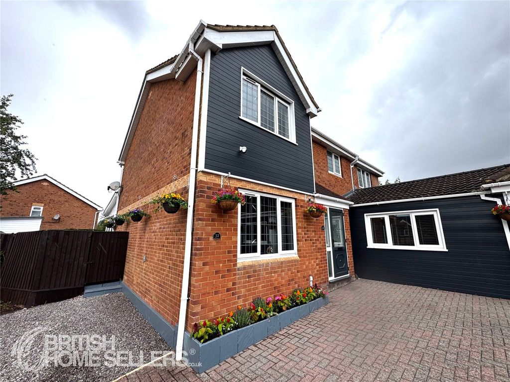 Property photo 3 of 42 Picture No. 16