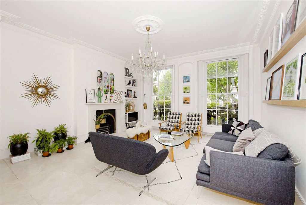 Property photo 1 of 24