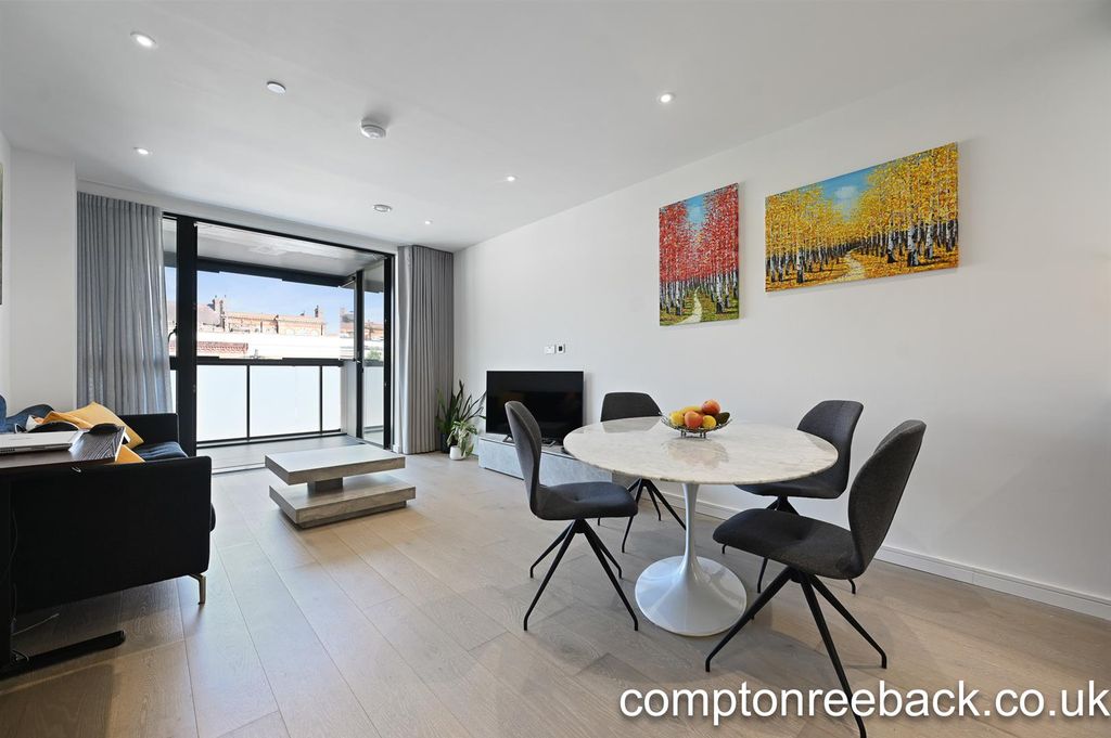 Property photo 2 of 10 Reception Room