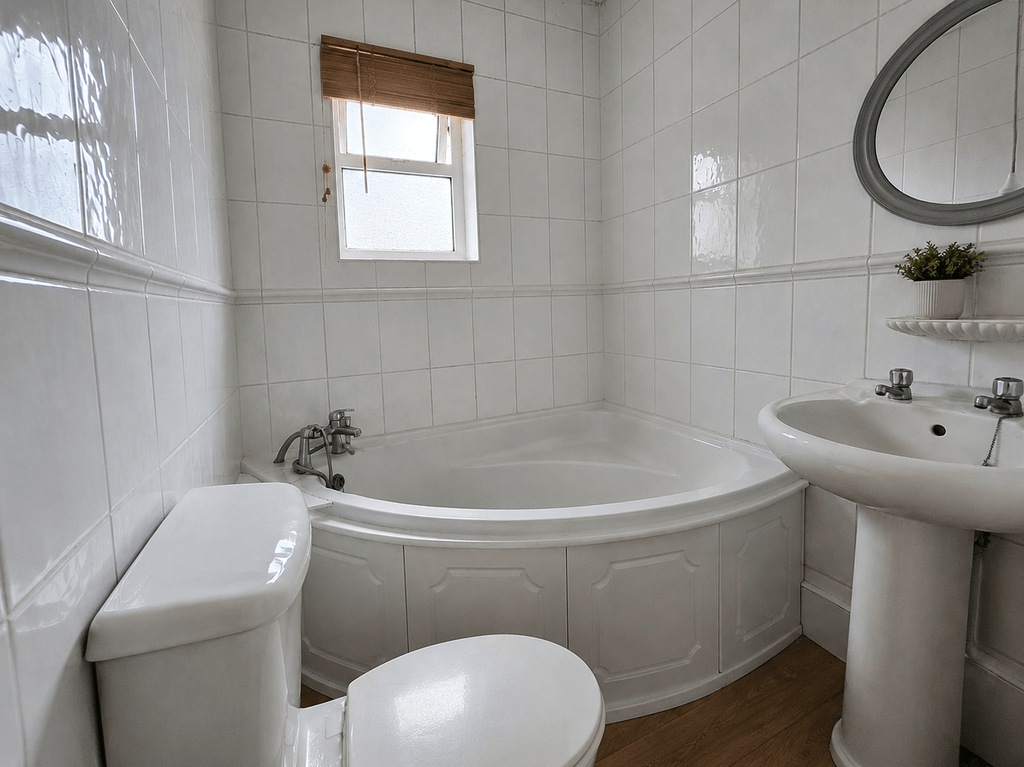 Property photo 1 of 12 A Well-Presented And Spacious Family Home With Generous Living Accommodation