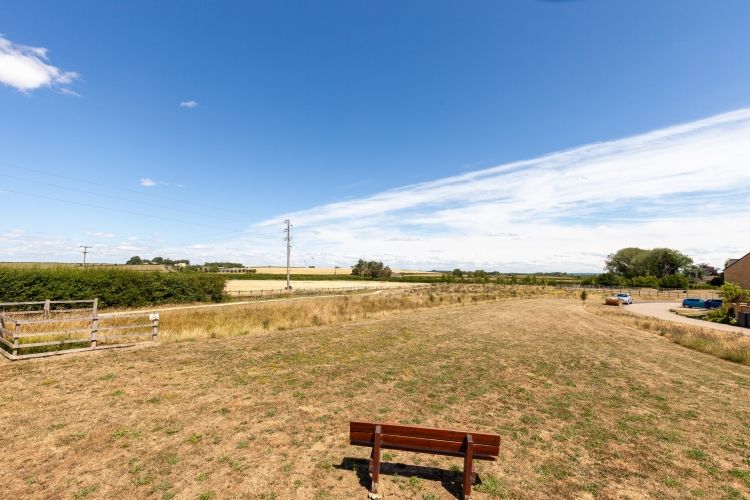 Property photo 1 of 11 285917