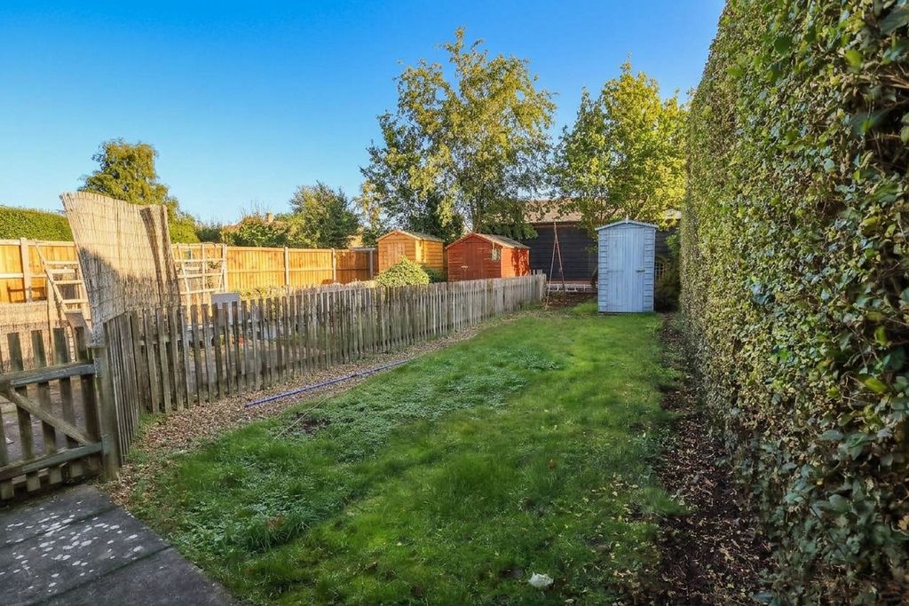 Property photo 2 of 10