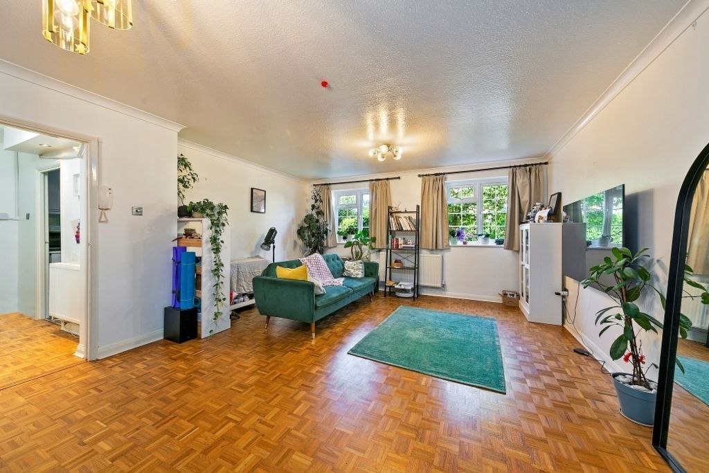 Property photo 3 of 9