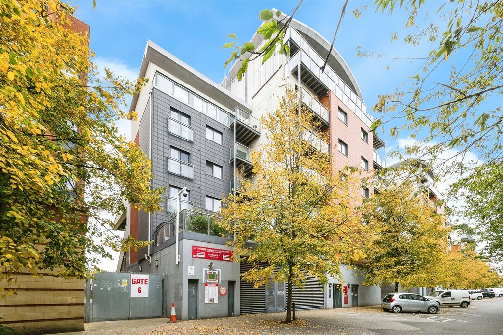 Property photo 1 of 34 Picture No. 21