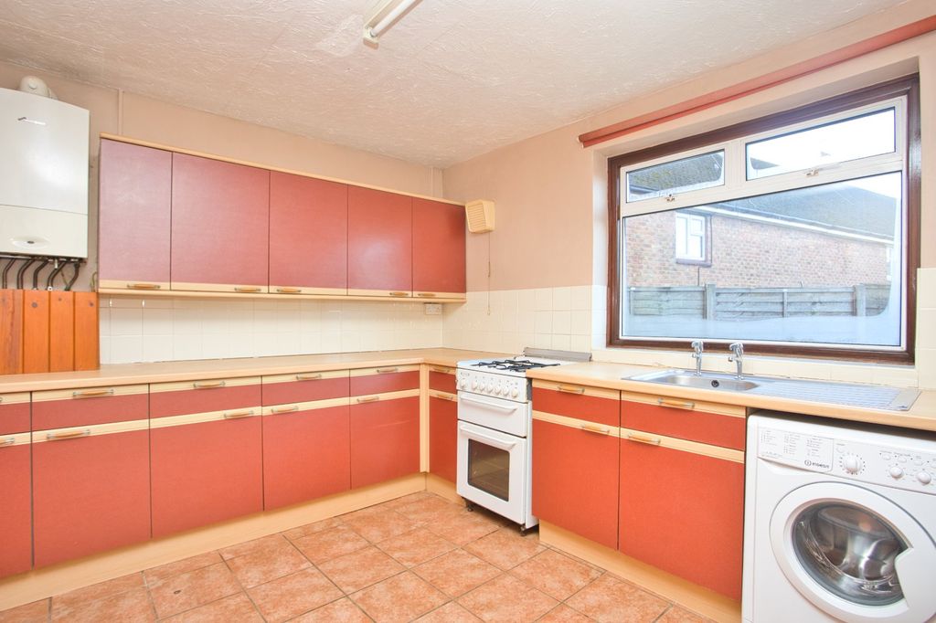 Property photo 3 of 8 Picture 3