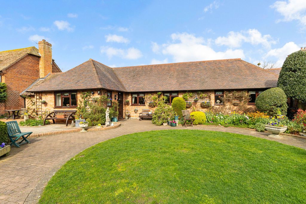 Property photo 1 of 19