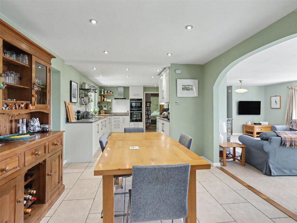 Property photo 2 of 17 Picture No. 06