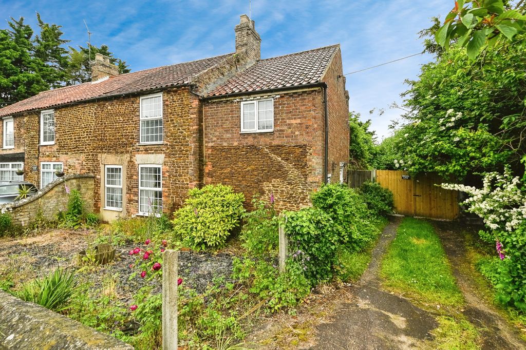Property photo 1 of 17 Photography