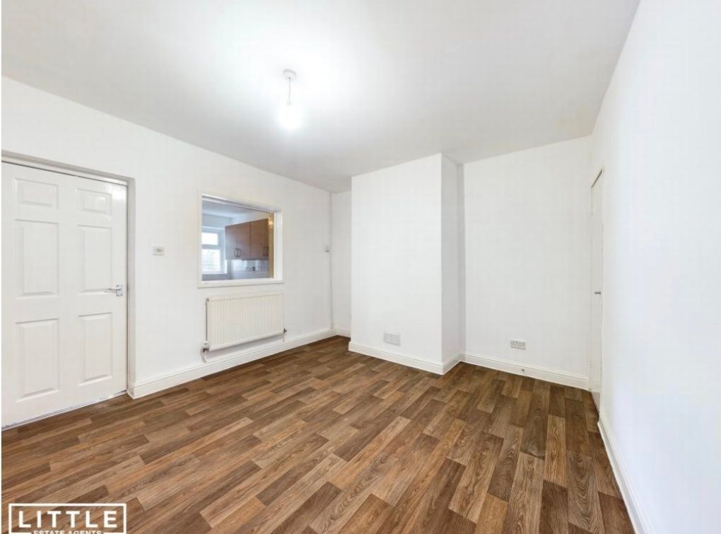 Property photo 2 of 11 Photo 2