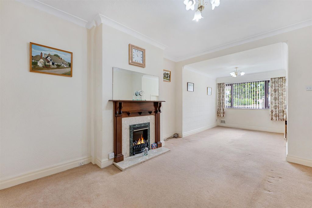 Property photo 3 of 26 54 Pottery Lane-13.Jpg