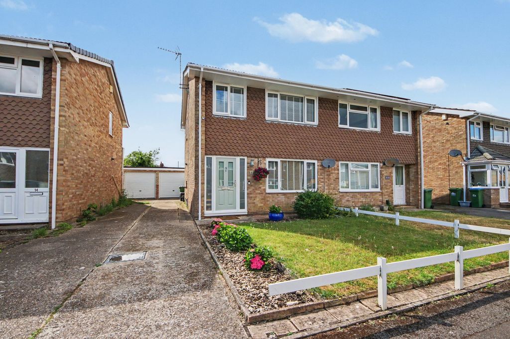 Property photo 1 of 19