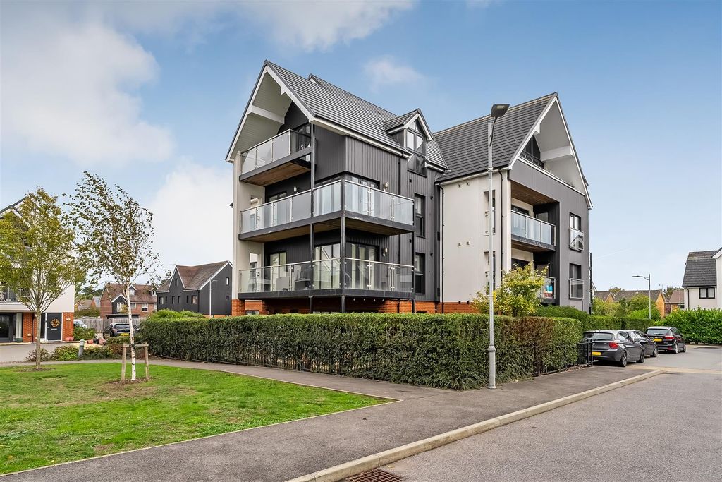 Property photo 1 of 16 Flat-11-1-Tippett-Lane-15.Jpg
