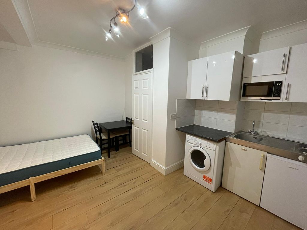 Property photo 1 of 4