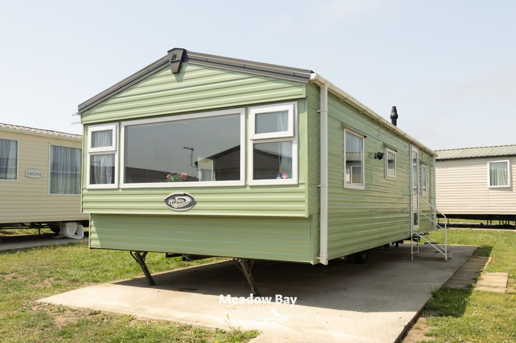Property photo 1 of 9 Delta Resort 29x12 2B Small Wm.Jpg
