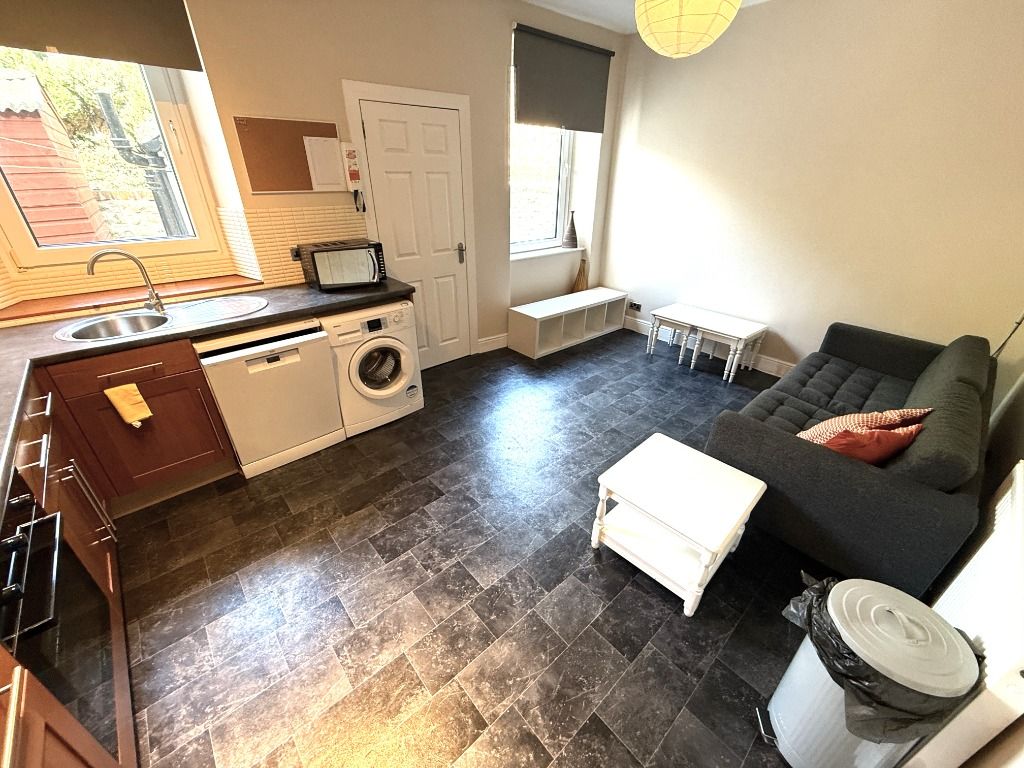 Property photo 2 of 11 Photo 2