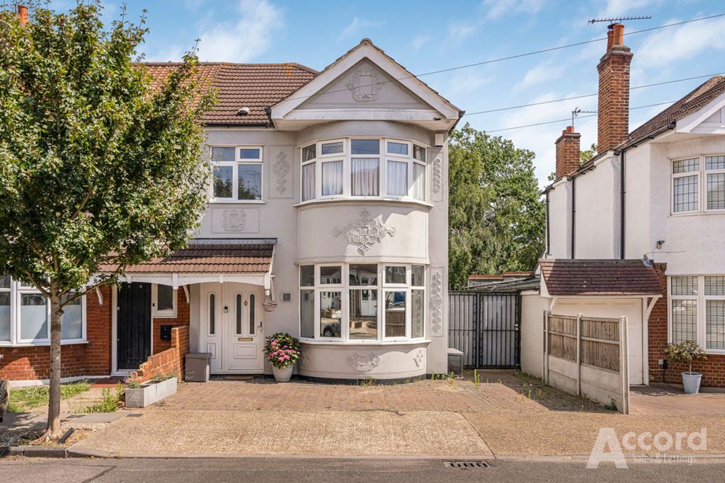 Property photo 1 of 23