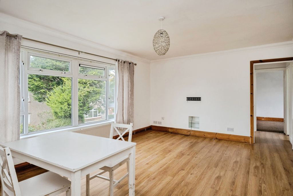 Property photo 2 of 17 Photo