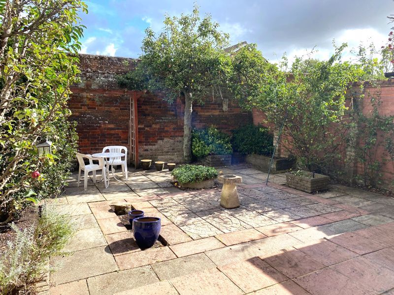 Property photo 2 of 11 Photo 13