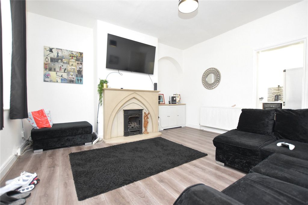 Property photo 3 of 13 Picture No. 22