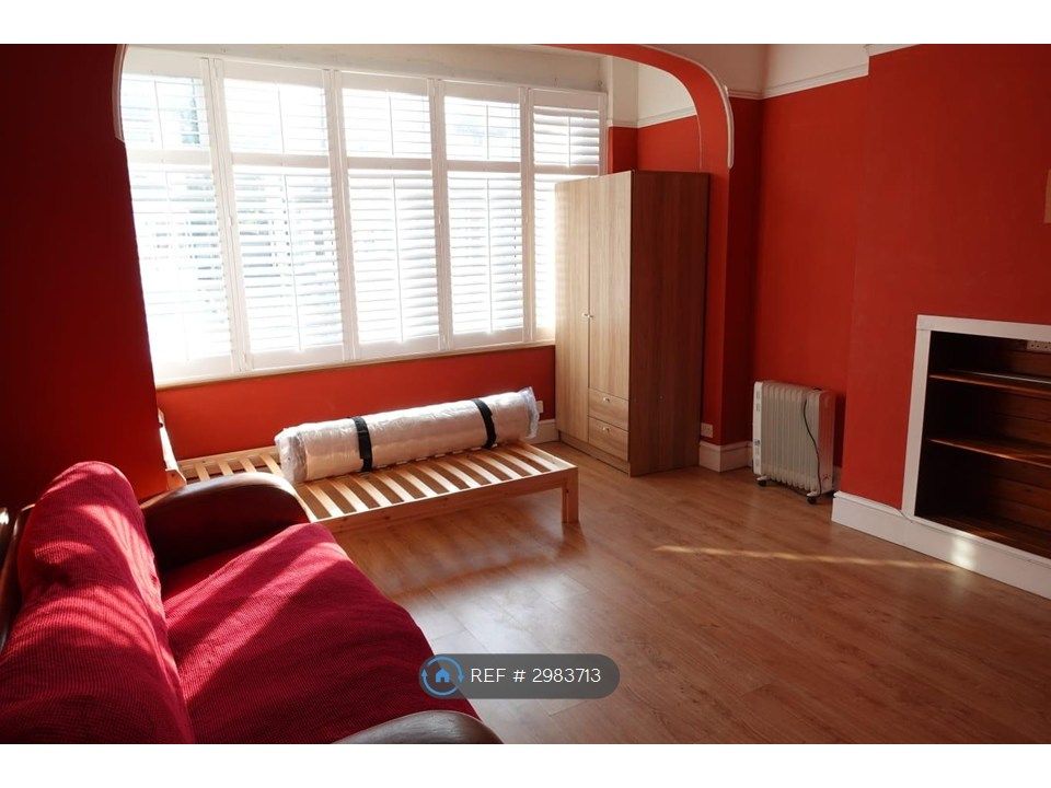Property photo 3 of 4